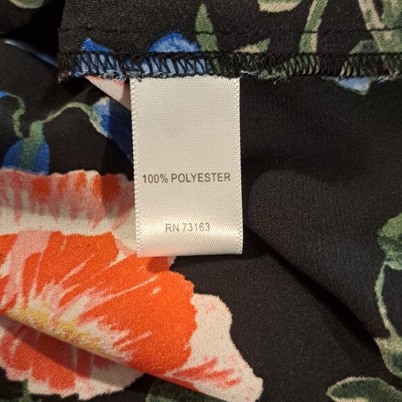 Spense Sheer Black Flowered Sleeveless Top - Picture 9 of 9